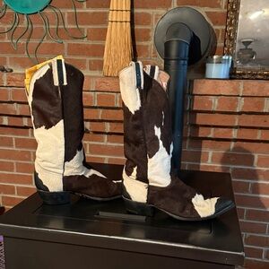 Larry Mahan Black and White Heeled Boots
